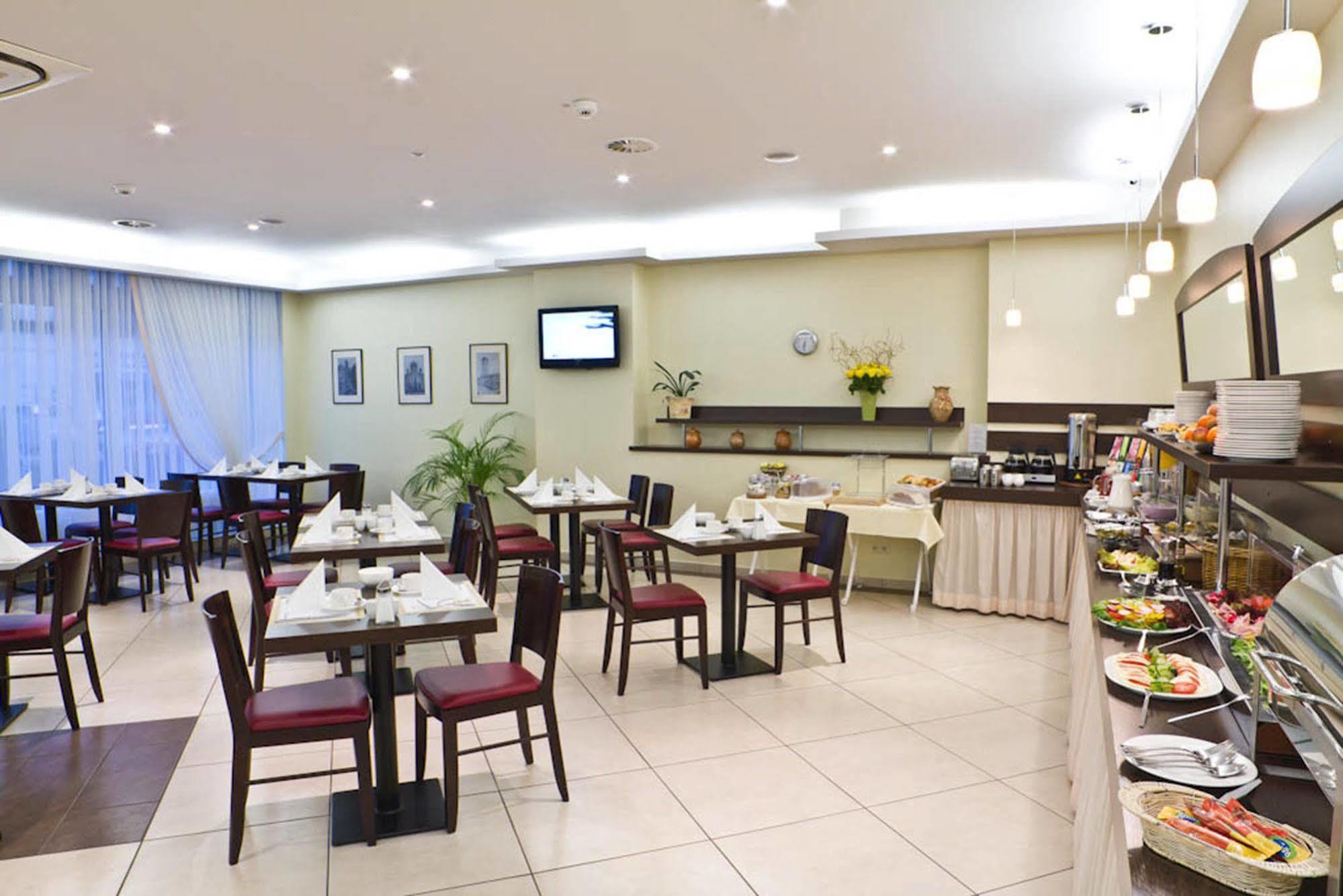 Ivbergs Hotel Messe Nord Berlin Ngoại thất bức ảnh