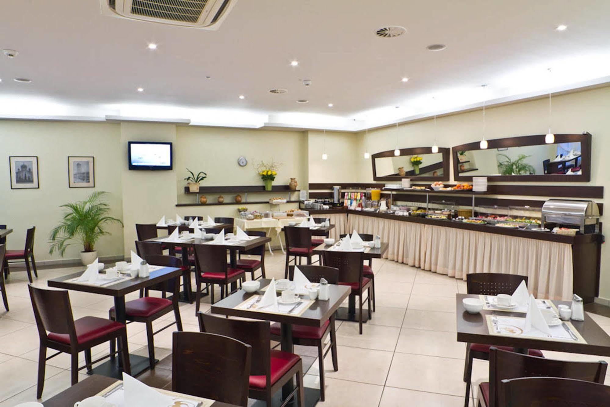 Ivbergs Hotel Messe Nord Berlin Ngoại thất bức ảnh