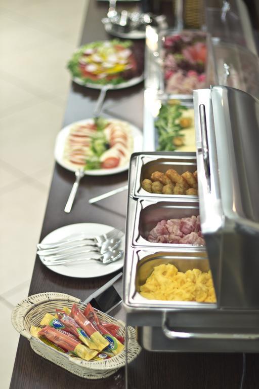 Ivbergs Hotel Messe Nord Berlin Ngoại thất bức ảnh